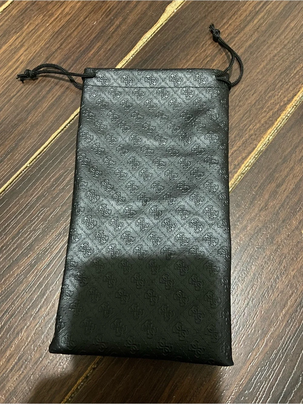 GUESS Glasses Case Sunglasses Case Logo Black Soft Bag NEW
